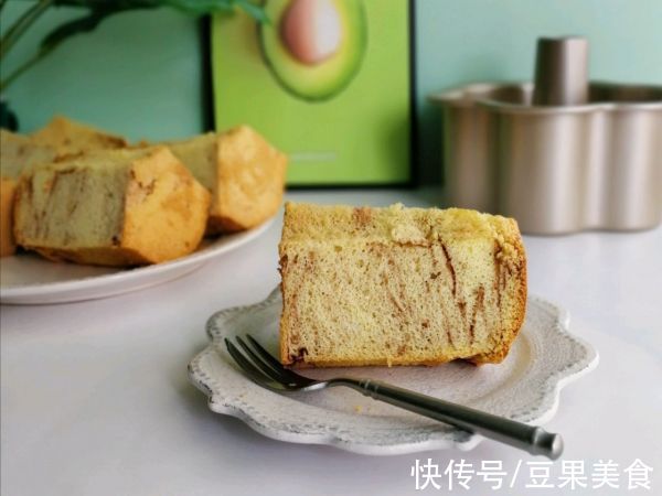 做法简单零失败的不粘模具一样轻松烤戚风蛋糕