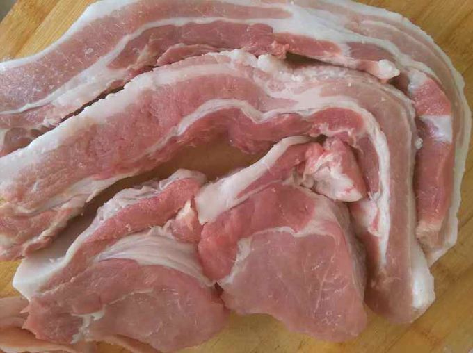 才知道，腌腊肉不能直接抹盐，想要肉嫩味香不长霉，牢记3个要点