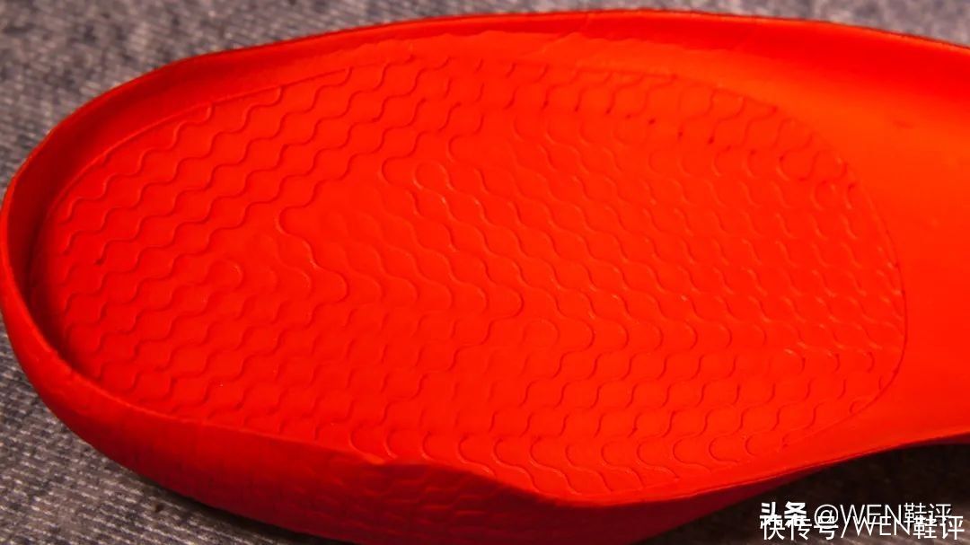 侧翻|顶级后卫实战鞋的新标杆，zoom gt cut溢价它配么？