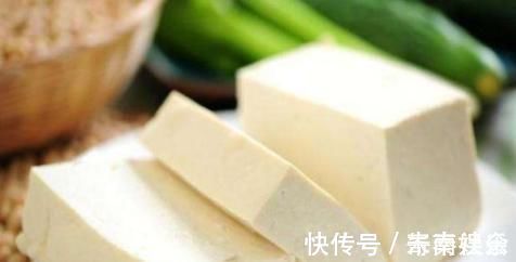 延缓衰老|女孩子不能事事都节俭,四种天然的雌激素多吃,抗衰老作用很明显