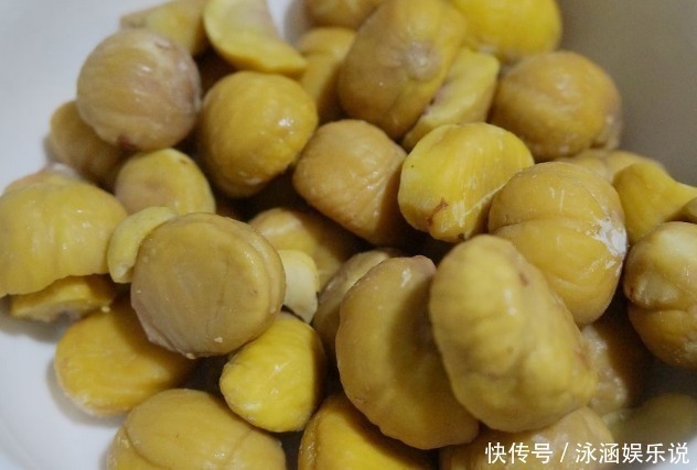 孕妈|孕阶段,孕妈可以常吃4种“零食”,能预防贫血,促进宝宝发育