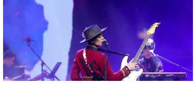 乐夏|在《哥哥》里，他是“滚圈”最不起眼的？