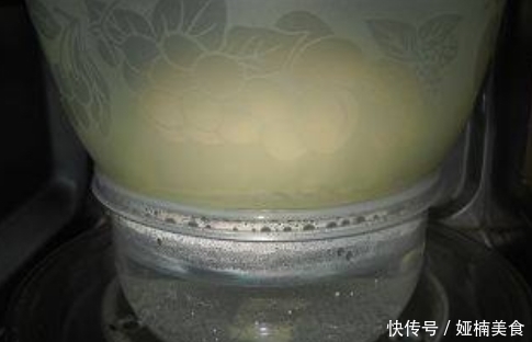 馒头店老板:发面别用酵母白糖,多加一样东西,10分钟发一大盆!