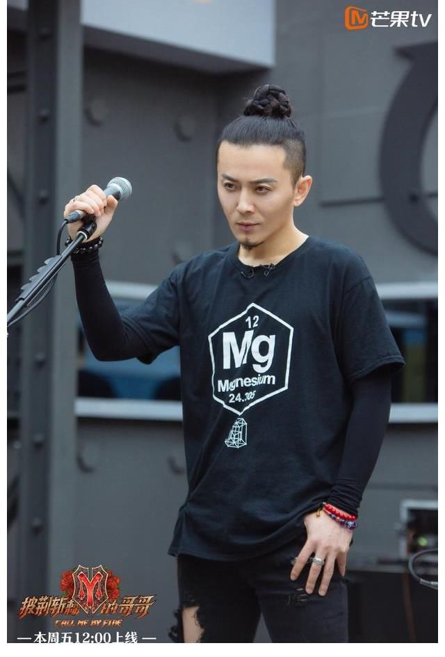 欧阳靖|《披荆斩棘》GAI紧抱陈小春晋级，陈辉格局拉满，为队友主动离开