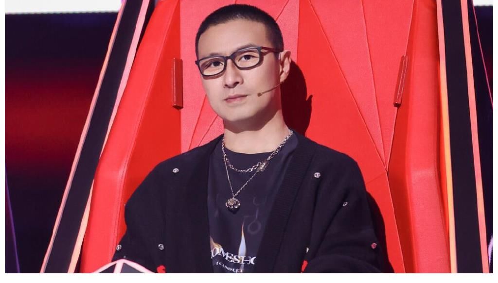 助教|汪峰的問題問出了觀眾的心聲，黃霄雲的“搖頭回應”令人尷尬