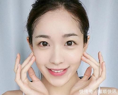 女生每天什么时候敷面膜最合适?敷完面膜需要洗脸吗?