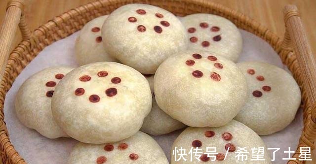 面团|中秋节快到了，教你自制月饼，不用烤箱，外酥里鲜，太香了！