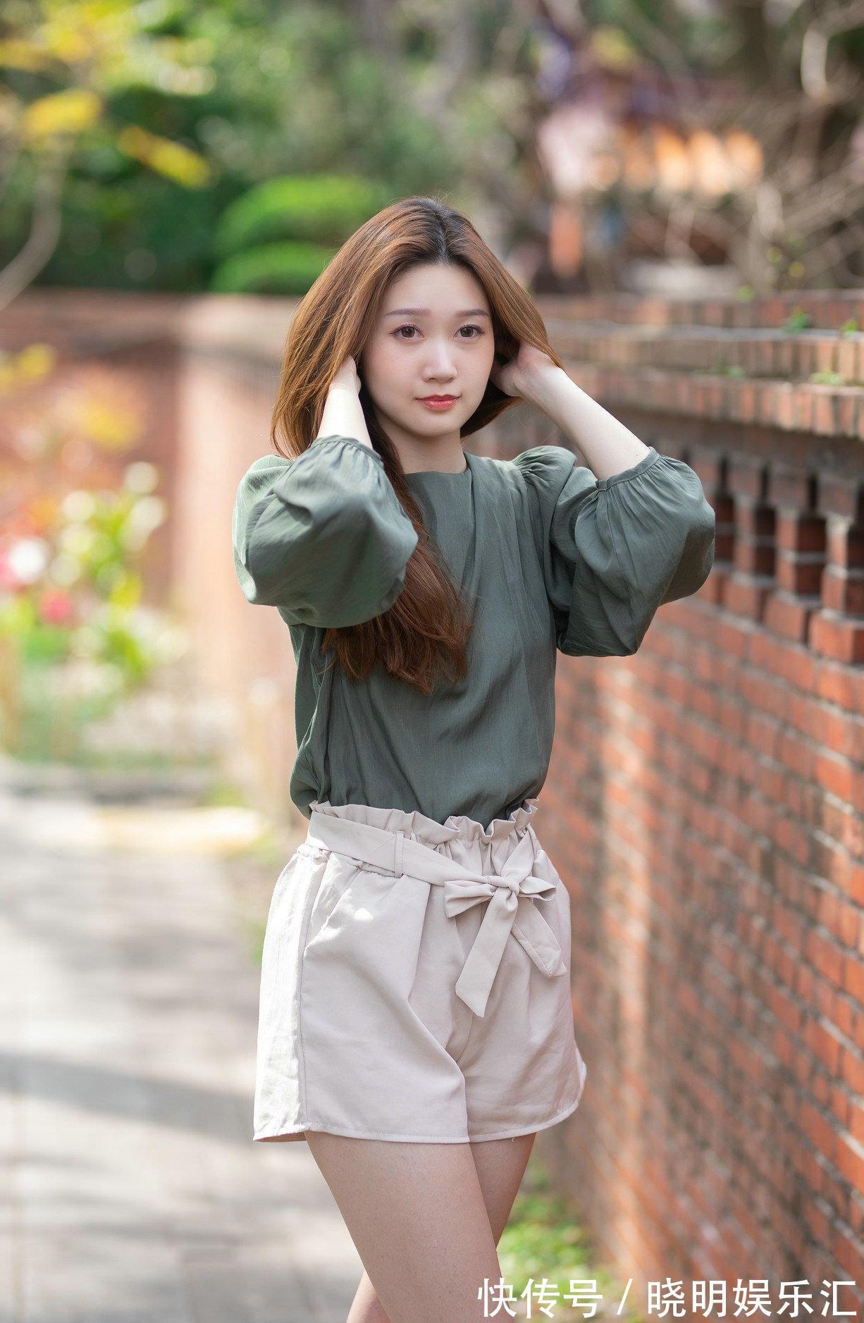 简约|运动女生穿搭健美裤,穿出简约修身的美,轻盈时尚又美丽大方