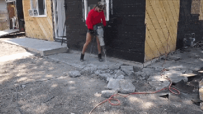 ·马丁|她年入200万，却一直坚持在工地搬砖，真实原因竟然是...