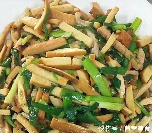 下班后不知道吃什么,试试几道简单美味菜,有荤有素好吃还不贵!