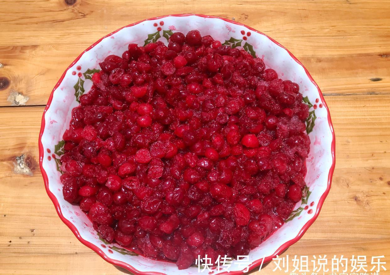 蔓越莓|夏天易出汗,这种高钾水果要多吃,每天坚持吃一点,年轻不显老