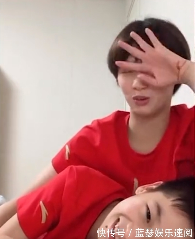 陳芋汐|全紅嬋陳芋汐“秀恩愛(ài)”!紅姐:親我一口啊,陳芋汐:我的天啊