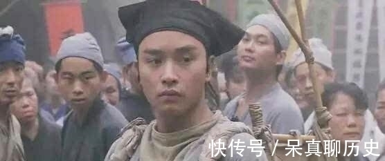 汪尚书|相师到巡抚家算命，见到一穷书生大惊：你将来比他官大！记得救我