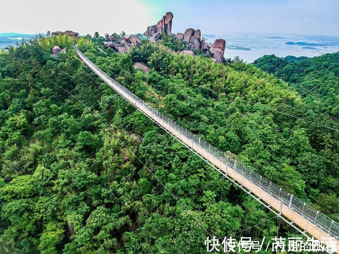 过江龙|巨石山丨过江龙吊桥，横跨天险之上，挑战心跳极限，抒写九天热血