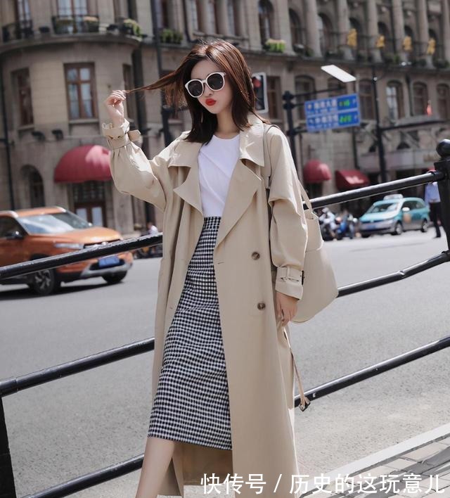 雷区 秋冬，流行这4种大衣搭配，好看还显气质！秋冬，流行这4种大衣搭配，好看还显气质！