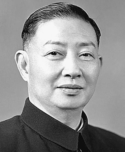  台上|梅兰芳到底有多红？观众直接朝台上丢首饰，成为全球巡演第一人