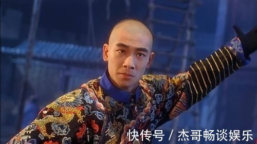 冷面笑匠|赵文卓意外出圈,“冷面笑匠”和“镇场大哥”的名号,他实至名归