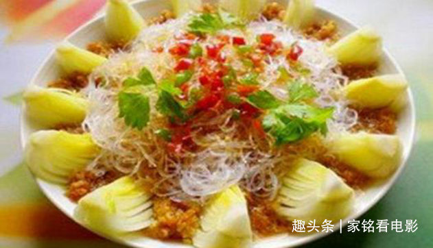 美食推荐红油猪耳朵,蒜蓉粉丝蒸娃娃菜,鸭肉炒腐竹,剁椒黄瓜