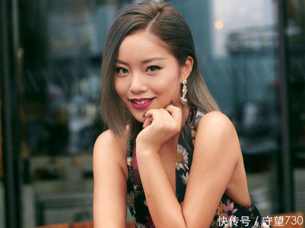 《创造营》总决赛，华晨宇空降助阵，主持人竟是比杨超越还红的她