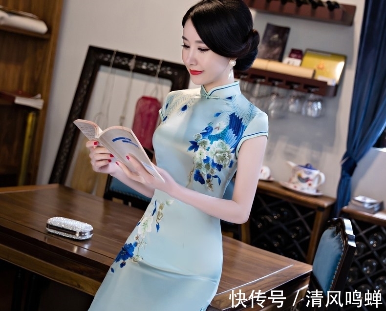 柔情|古色古香旗袍,演绎柔情万千女人味,穿出曼妙曲线,这样穿很美