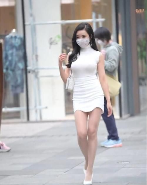 身段 包臀裙搭配丝袜,绽放都市女郎质感,轻松穿出性感身段