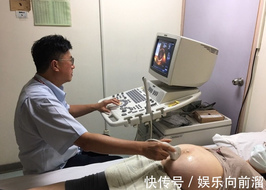 胎儿|怀孕八个月开始,孕妇这三个部位不适,说明胎儿很健康,不用担心