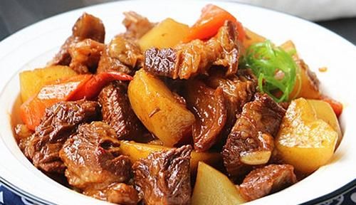 让家人一饱口福的家常菜，汤汁浓郁用来拌饭，别提多美味了！