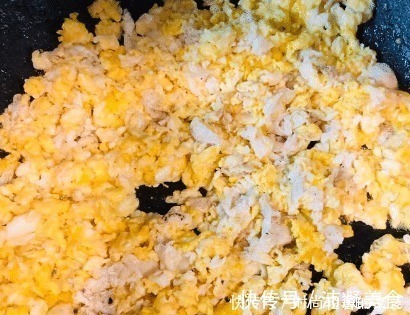 秋天,此菜要多吃,包饺子最好吃,比韭菜鲜比萝卜香,越吃越过瘾