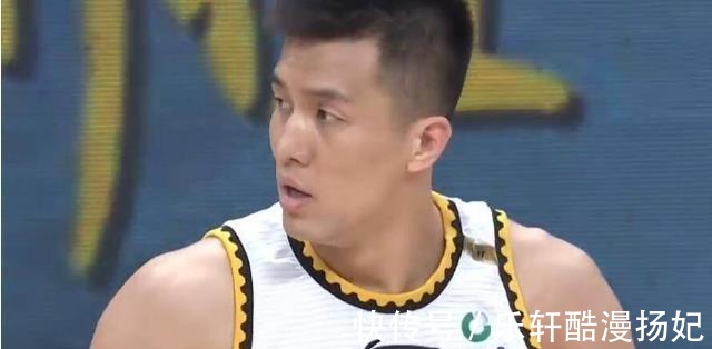 进攻|杨鸣,果断换下郭艾伦,辽宁男篮进攻效率,更高了
