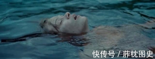 时尚杂志|外国真人秀复刻恐怖片!教你在丧尸吸血鬼杀人狂手下逃生