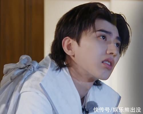 蔡徐坤|“综艺势力榜”张艺兴、杨紫携手上榜，《向往的生活》话题量登顶