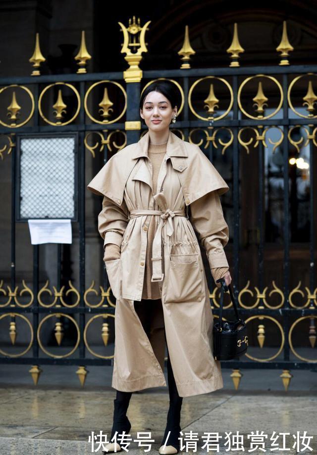 今秋“卡其色+风衣”被穿火了,经典时髦还高级,太适合中年女性