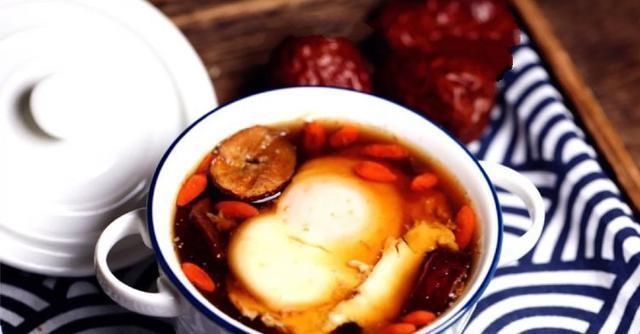 化妆品|红枣和它是搭档，一碗不足5元，每周喝2次，气色越来越好了！