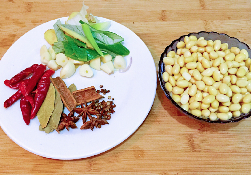 猪蹄炖不烂,不是时间的问题,而是你缺了一步,加上它变大厨