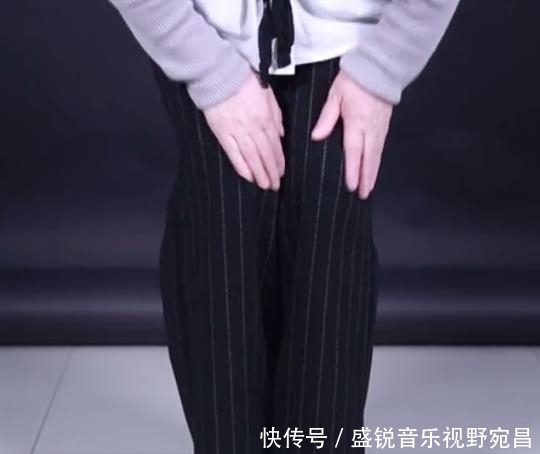 人老腿先老,一个小动作,打通6条经络,让腿和身体更强健!