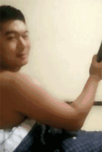 |【搞笑动态图】军训后遗症