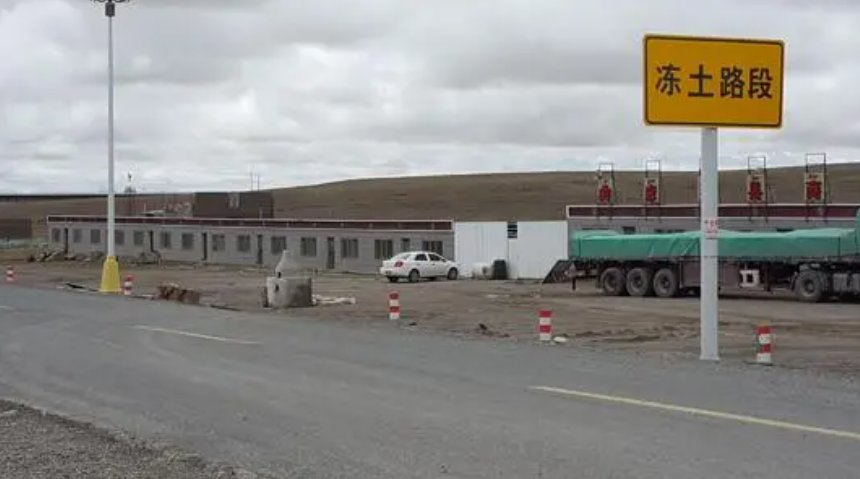 洪雪飞|开车出行 除了避免撞到骆驼 还有哪些驾驶习惯需要注意