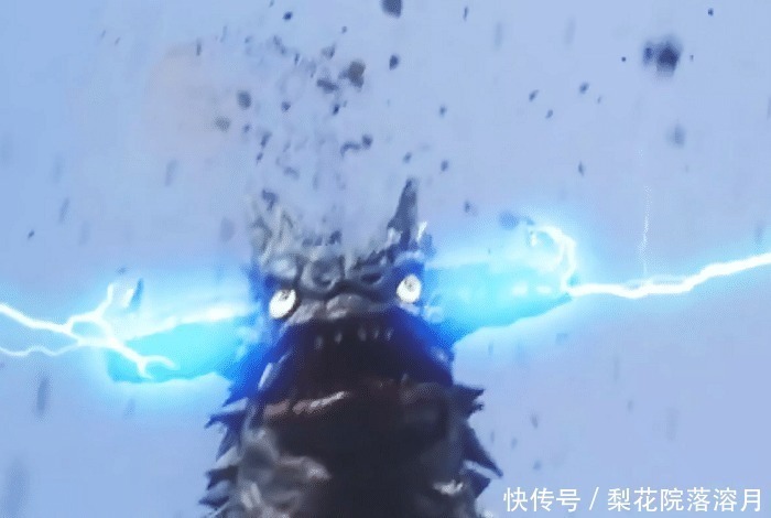 小姬|百慕拉进化史,变好看我忍,长出大角我也忍,变成奥特曼是咋回事