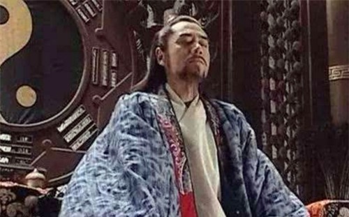 长寿|乾隆为何能成最长寿的皇帝?只因戒掉了帝王通病,寿命持续增加