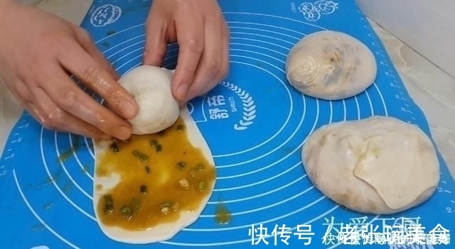 以后葱花饼别再买了,加2勺麻酱,不烫面不发面,比鸡蛋饼都好吃