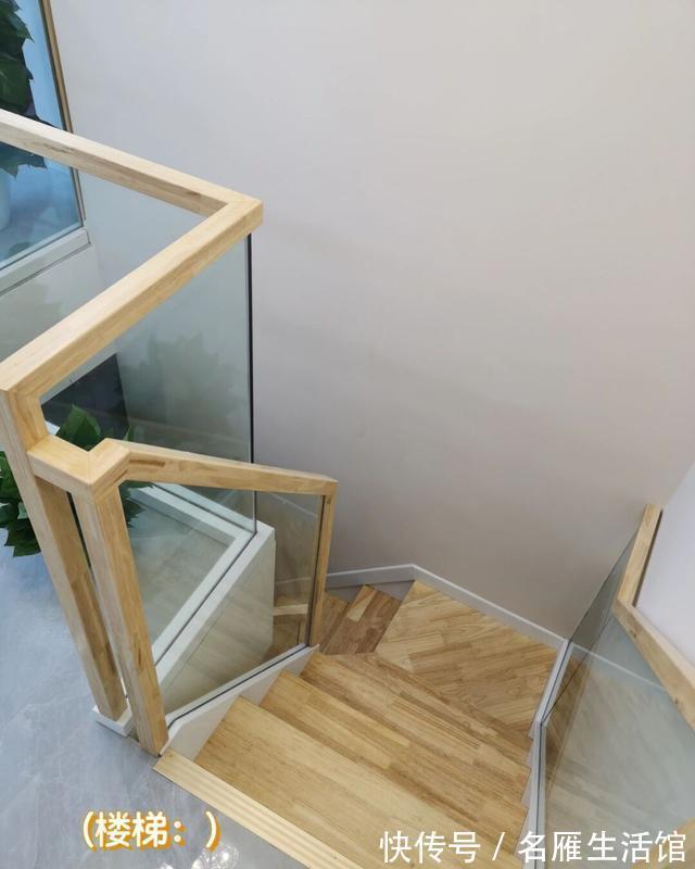 木地板|看她家复式楼,全屋温馨又舒适,厨房餐厅一体很实用,分享一下