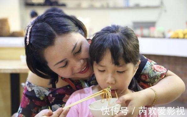 脾胃|吃一次整整7天不消化,大多父母不知道!儿科主任:无知毁掉孩子