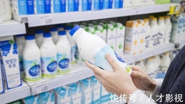 复原乳|这4种牛奶,超市里随处可见,但不适合孩子喝,你家孩子喝了吗?