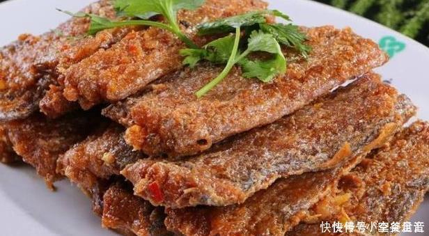 放凉|厨师长不管炸什么鱼,下锅前多加一步,鱼肉更鲜嫩还无腥味