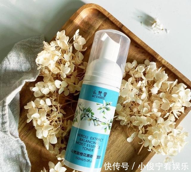 洗面奶推荐:深层清洁提亮肤色美白补水,让皮肤更加光滑柔软