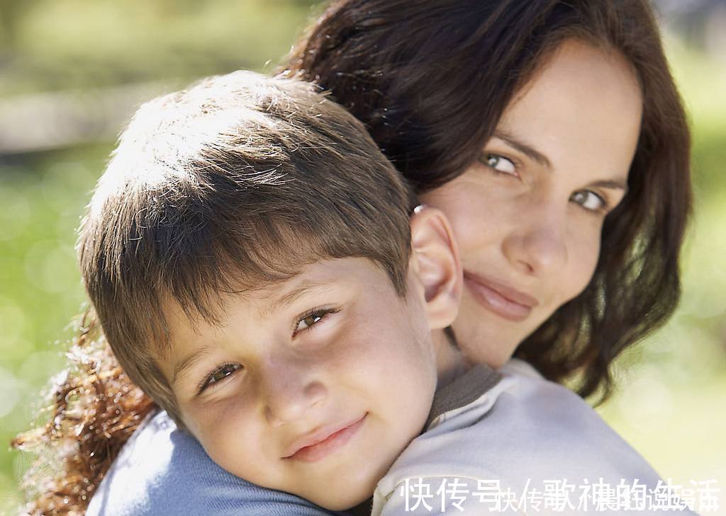 儿子|“女儿像爹，儿子像妈”，除了长相，妈妈还有4点会遗传给儿子