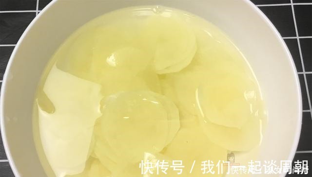 嘎嘣脆|教你做薯片,多一个步骤,一个一口嘎嘣脆,好吃到停不下来