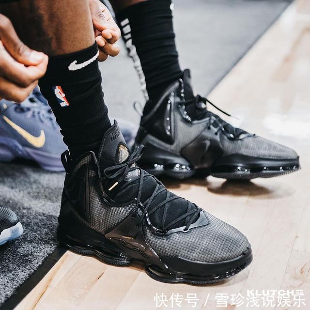 zoom 霸气外露！詹姆斯上脚亲晒 LeBron 19 实物！可给他乐坏了