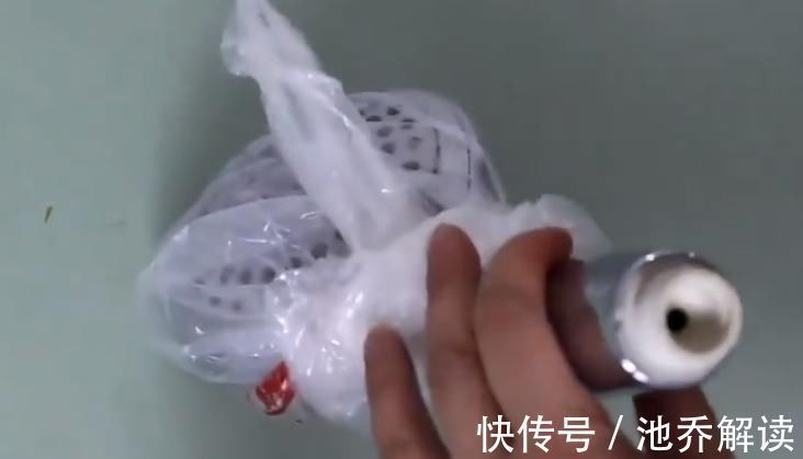 疏通|淋浴头堵塞还漏水?不要急着换,教你不花一分钱,轻松解决