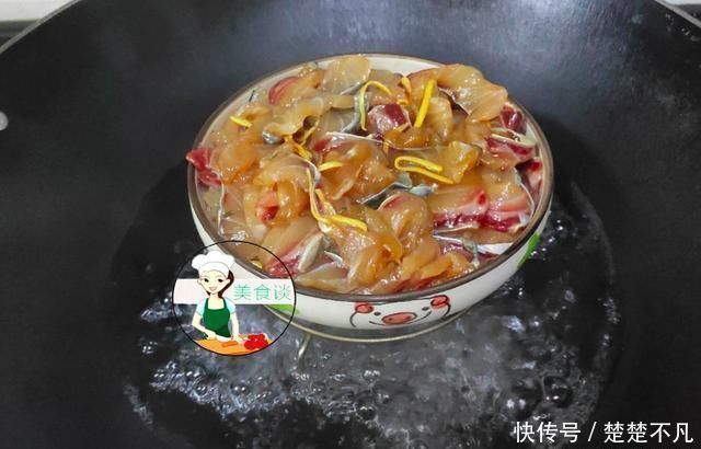 低脂|这菜蒸一蒸，5分钟就上桌，鲜美到流口水，低脂营养高，家人爱吃